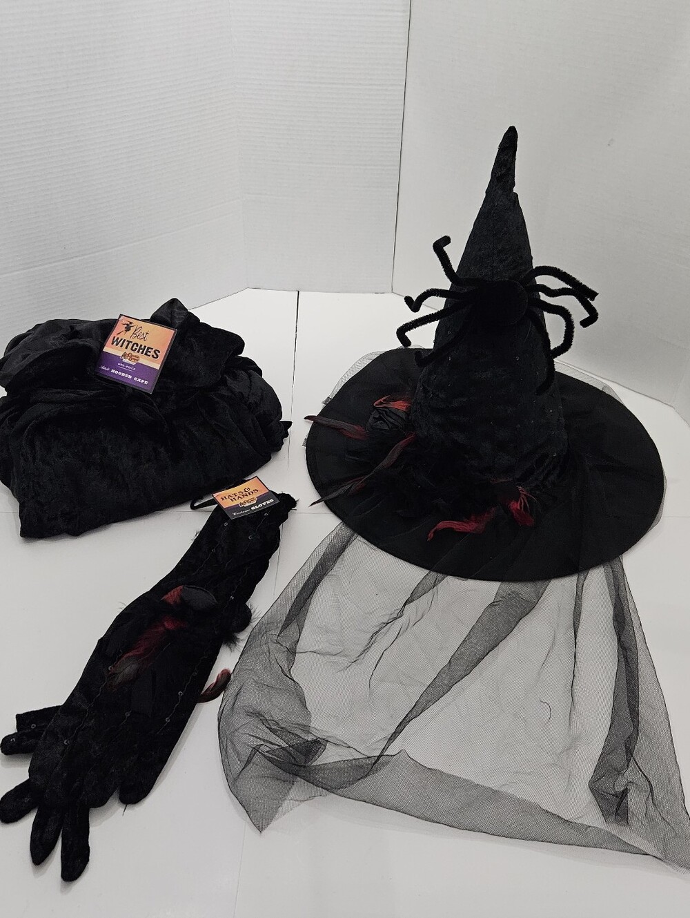 Cracker Barrel Best Witches Velvet Hooded Cape Hat Gloves Set.
